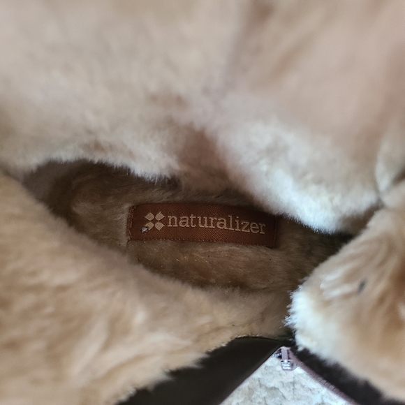 Naturalizer - Devan - suede and faux fur boots - Picture 10 of 11